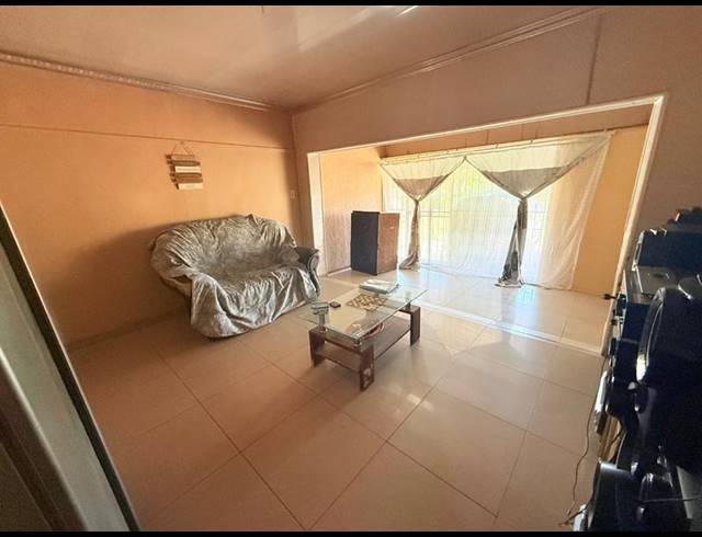 6 BEDROOM HOUSE FOR SALE IN VANDERBIJLPARK CE 2